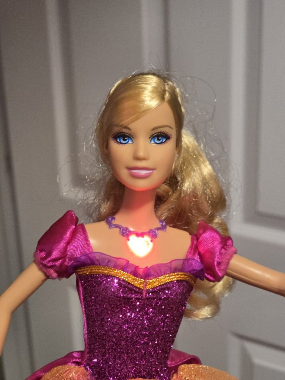 BARBIE 2008 "THE DIAMOND CASTLE" SINGING PRINCESS LIANA DOLL - #M0785 Read Info - Picture 7 of 7
